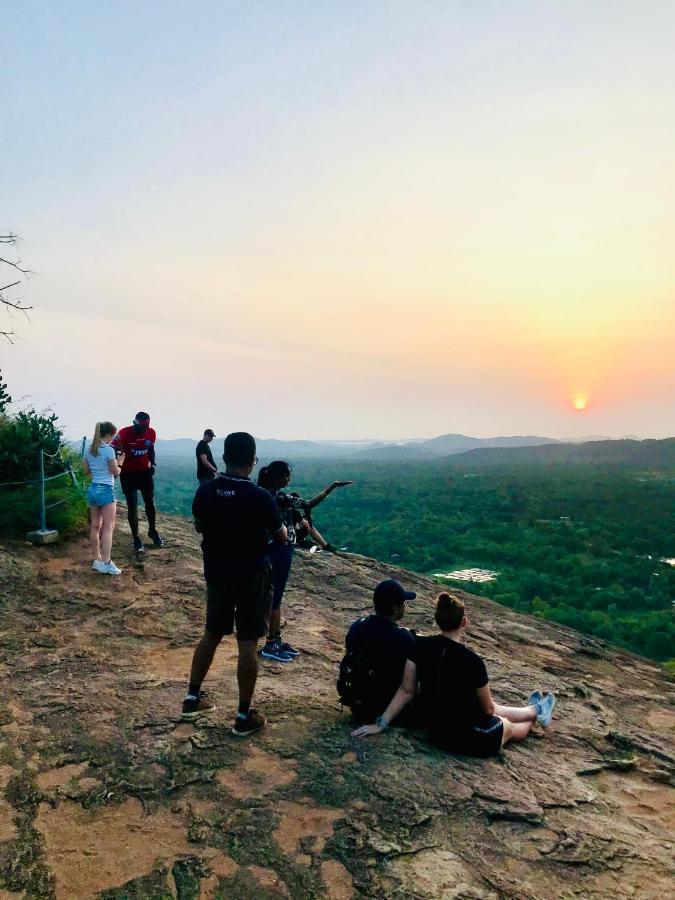Wijesiri Family Guest House Sigiriya Exterior foto